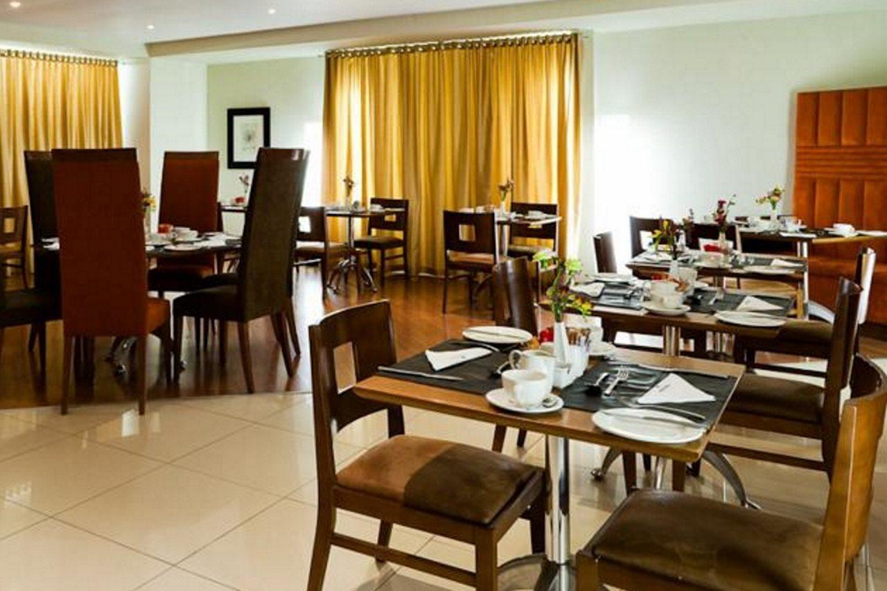 Hotel The Oasis Upington Esterno foto