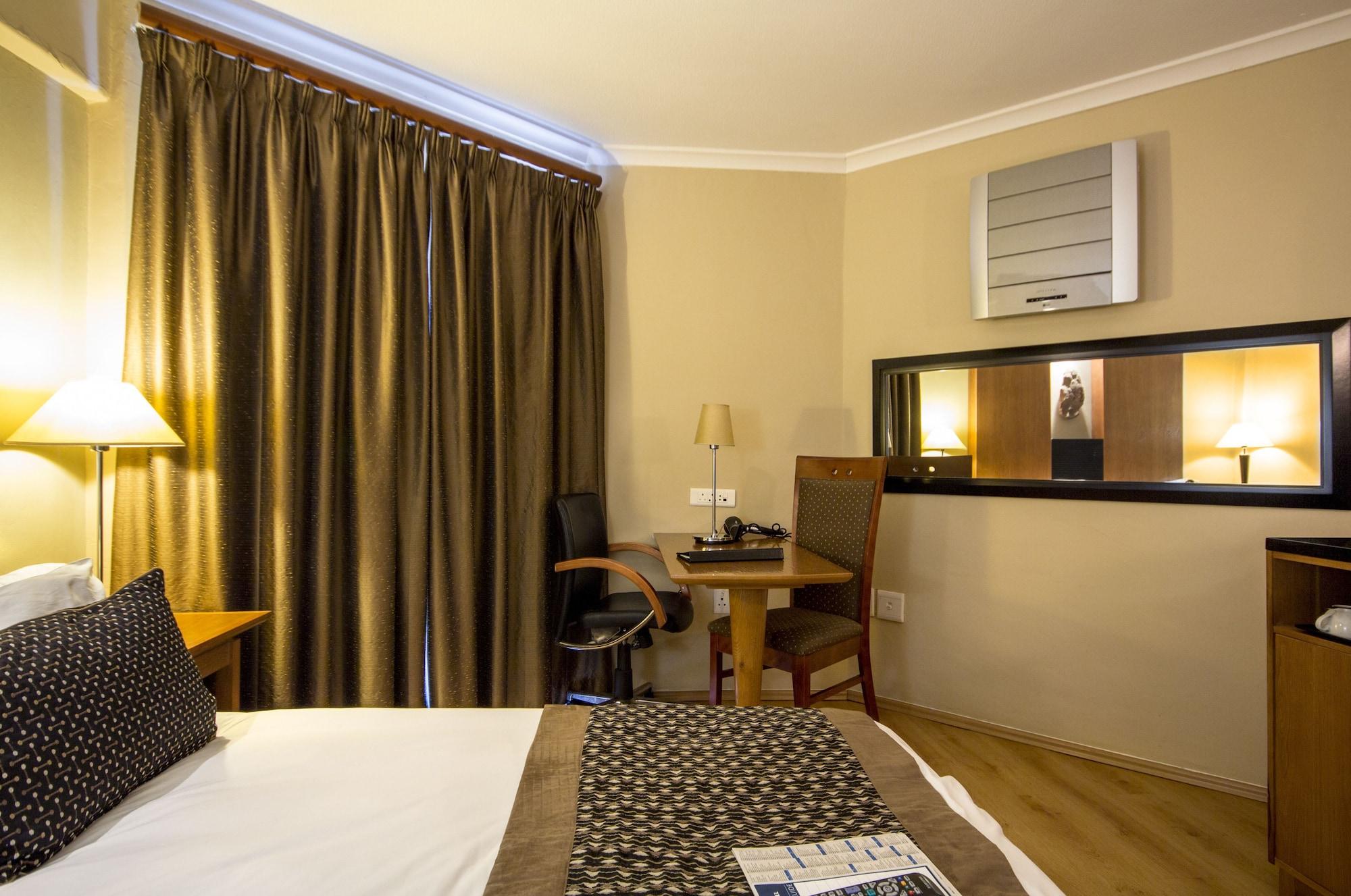 Hotel The Oasis Upington Esterno foto