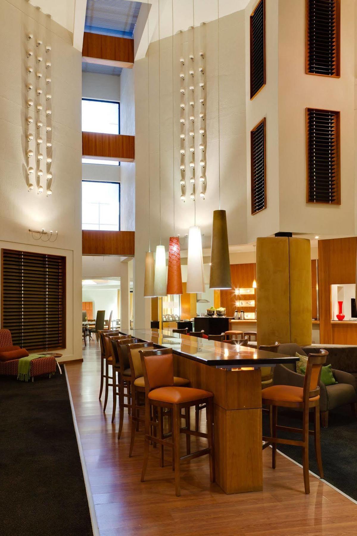 Hotel The Oasis Upington Esterno foto