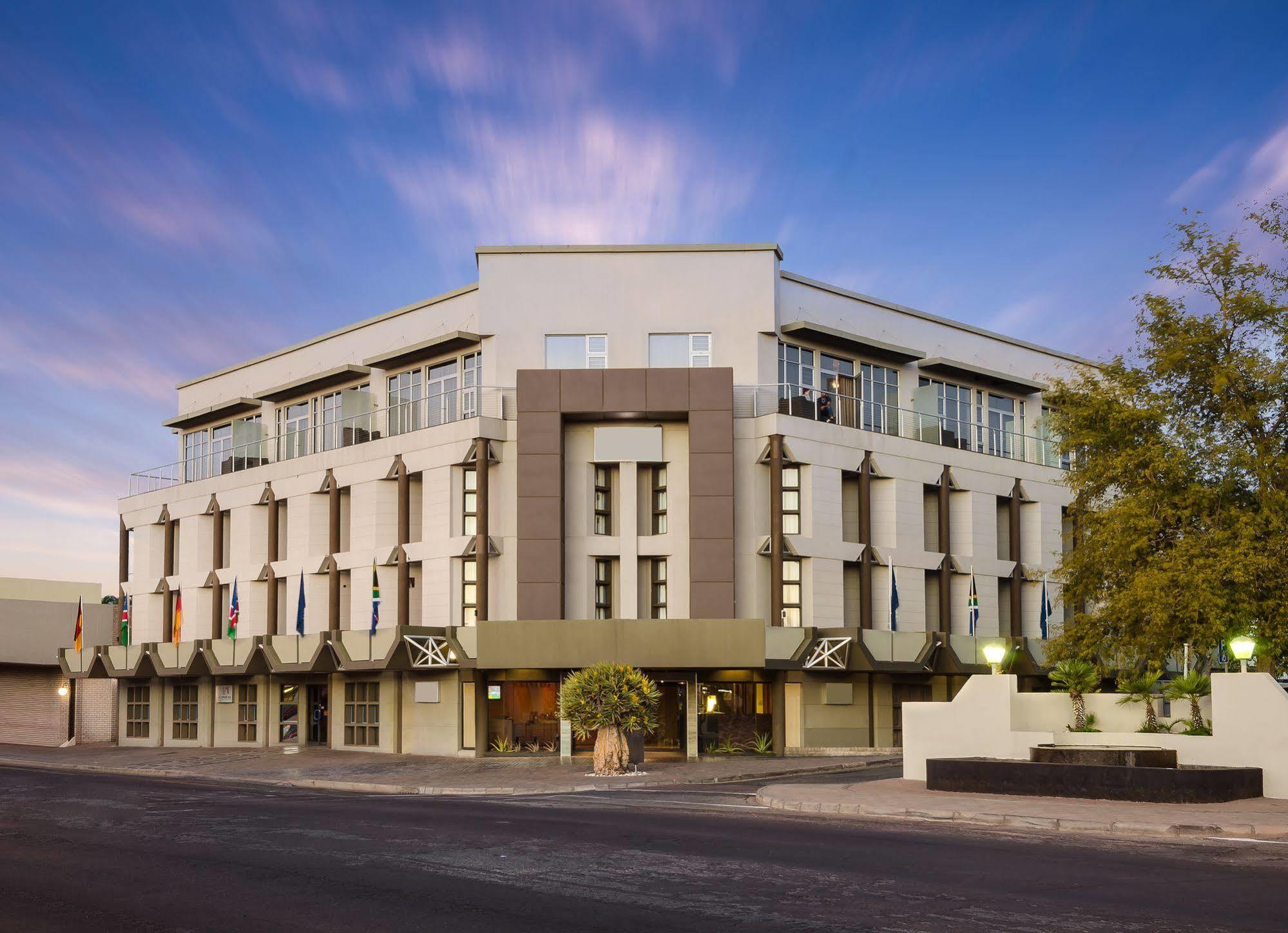 Hotel The Oasis Upington Esterno foto